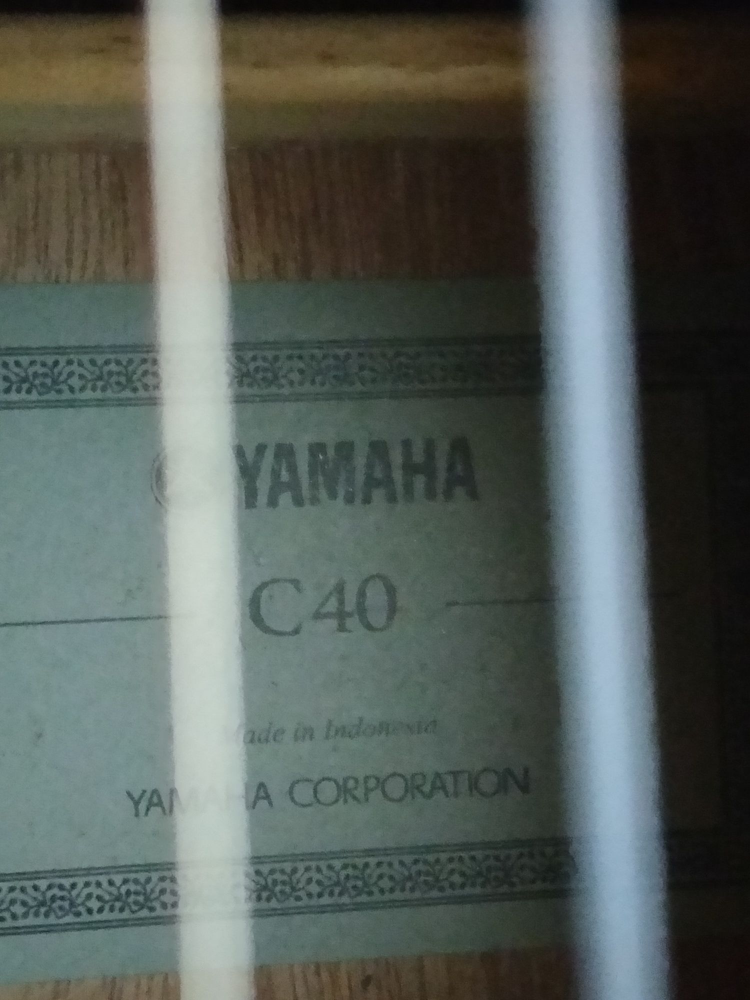 Guitarra Yamaha C40 + saco transporte