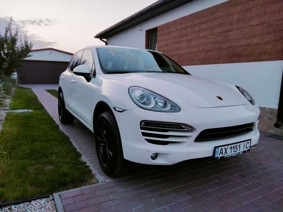 PORSCHE CAYENNE 3.6 - 2012 г.