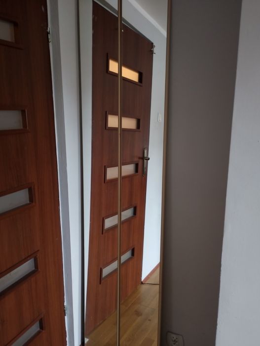 Drzwi od szafy lustrzane