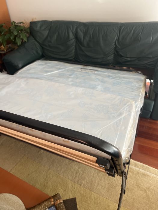 Sofá cama verde Divani & Divani pele 2 X 0,75 m