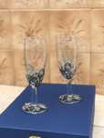 Flutes de casamento em cristal e estanho
