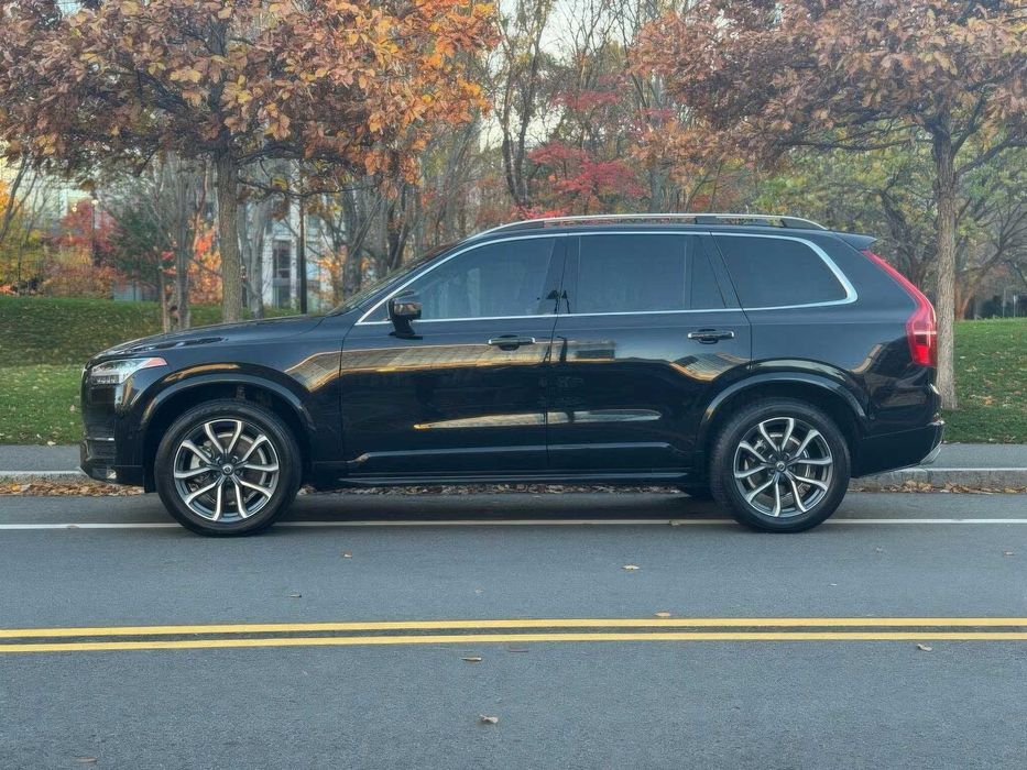Volvo XC90 T6 Momentum      2019