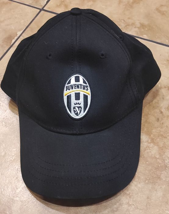 Oryginalna licencjonowana czapka z daszkiem Juventus Turyn