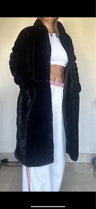 Casaco comprido pêlo sintetico