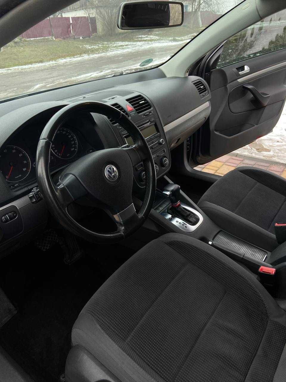 Volkswagen Golf  2008