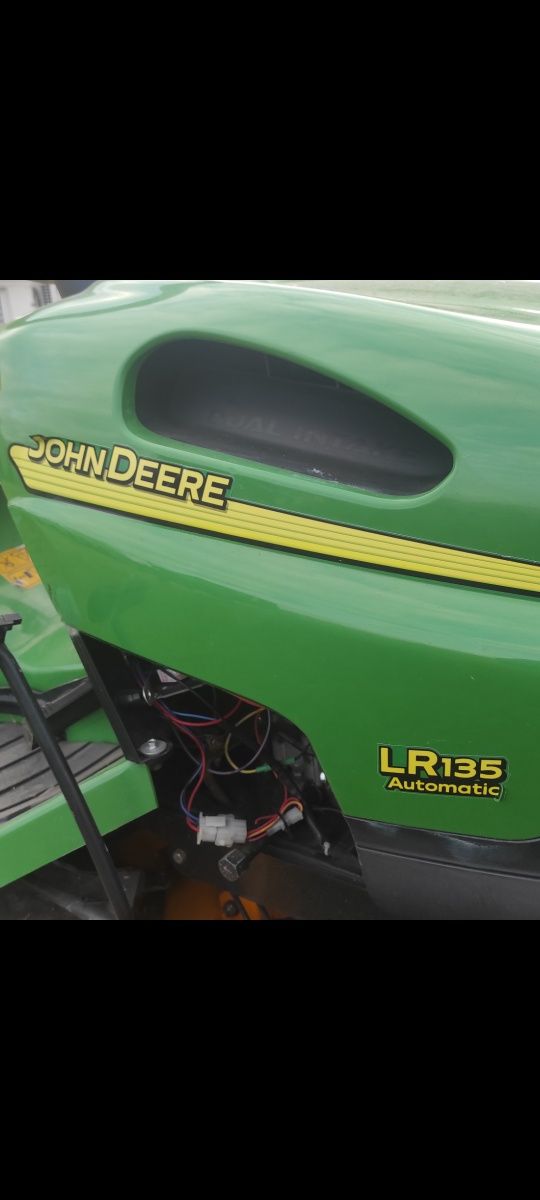 John Deere LR 135 automatic