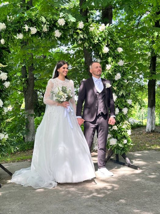 Весільна сукня ручна вишивка бісером