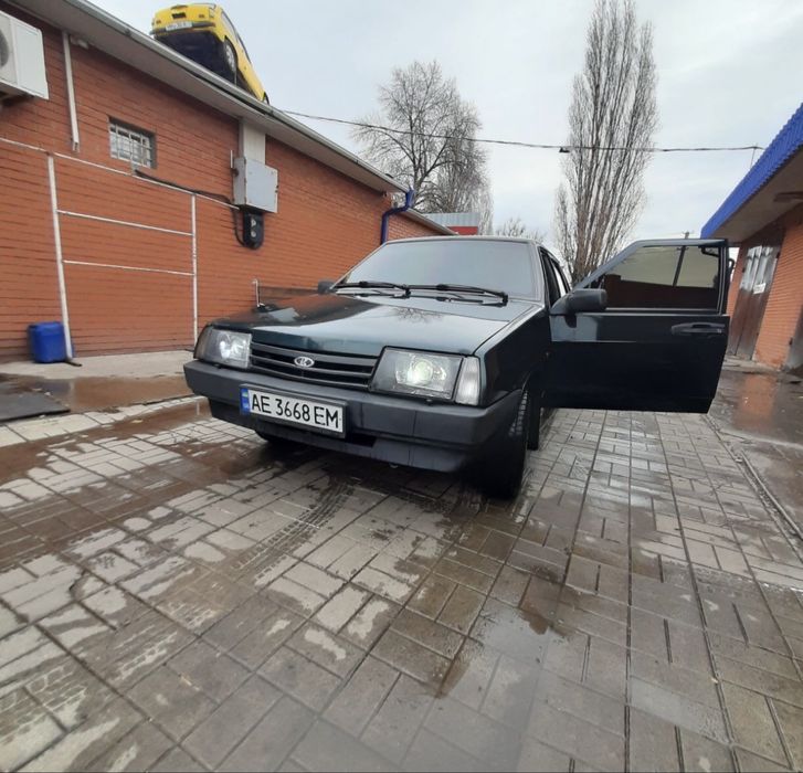 Продам автомобиль  ВАЗ 21099