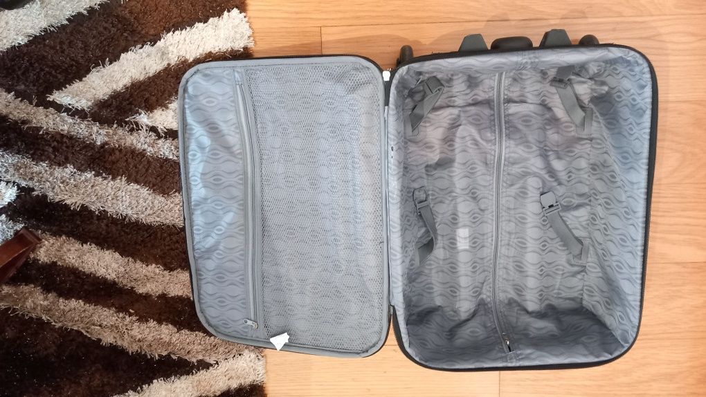 Mala de viagem preta