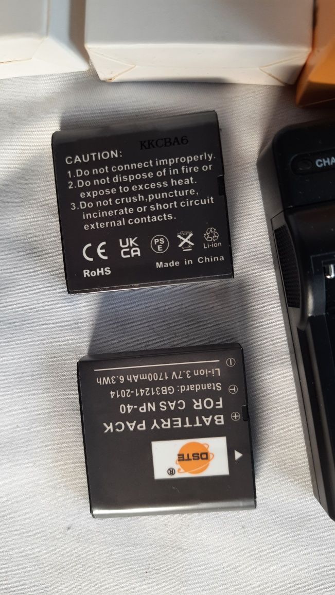 Аккумулятор для камеры DSTE NP-40 (2 шт.) и зарядное устройство