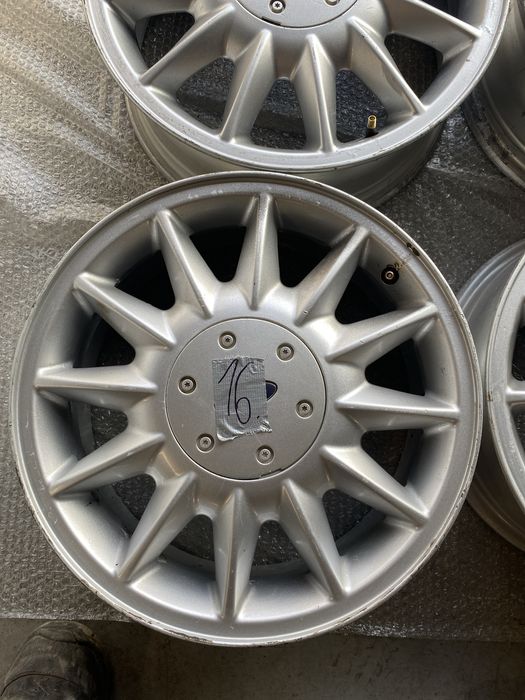 Oryginalne felgi ford sierra scorpion 6jx16h2 et49,5 4x108 komplet
