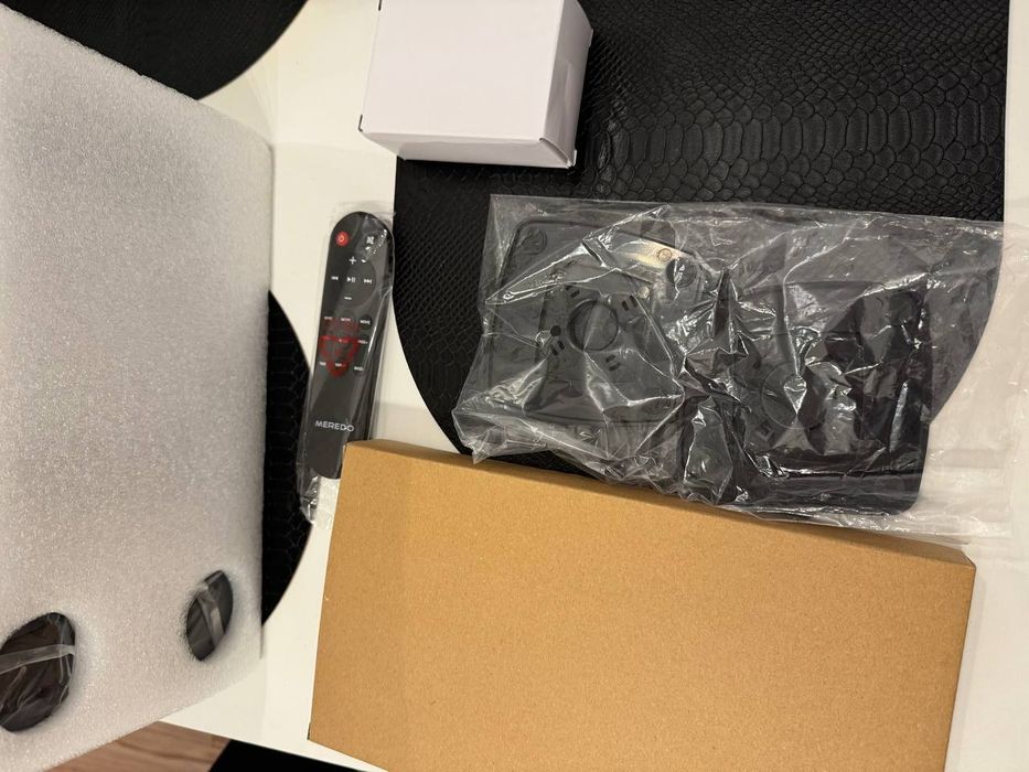 Soundbar z subwooferem.  Meredo