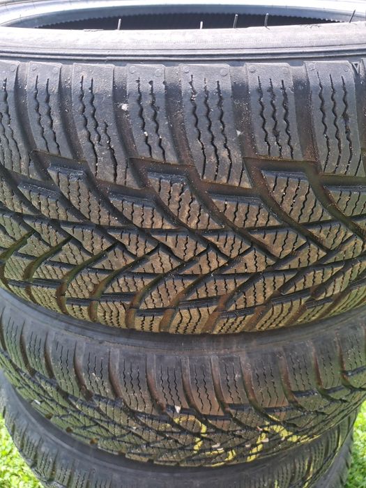 Продам зимові шини 195/50/16
