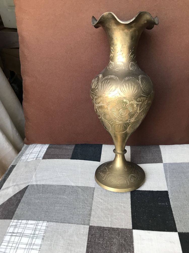 Roupeiro Ikea, Jarra 30cm porcelana Belle Époque e outros