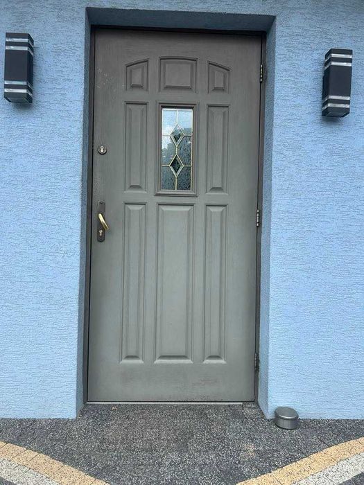 Drzwi zewnętrzne z futryną - kanadyjskie z demontażu