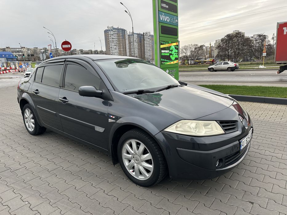 Рено Меган 1.6 автомат газ
