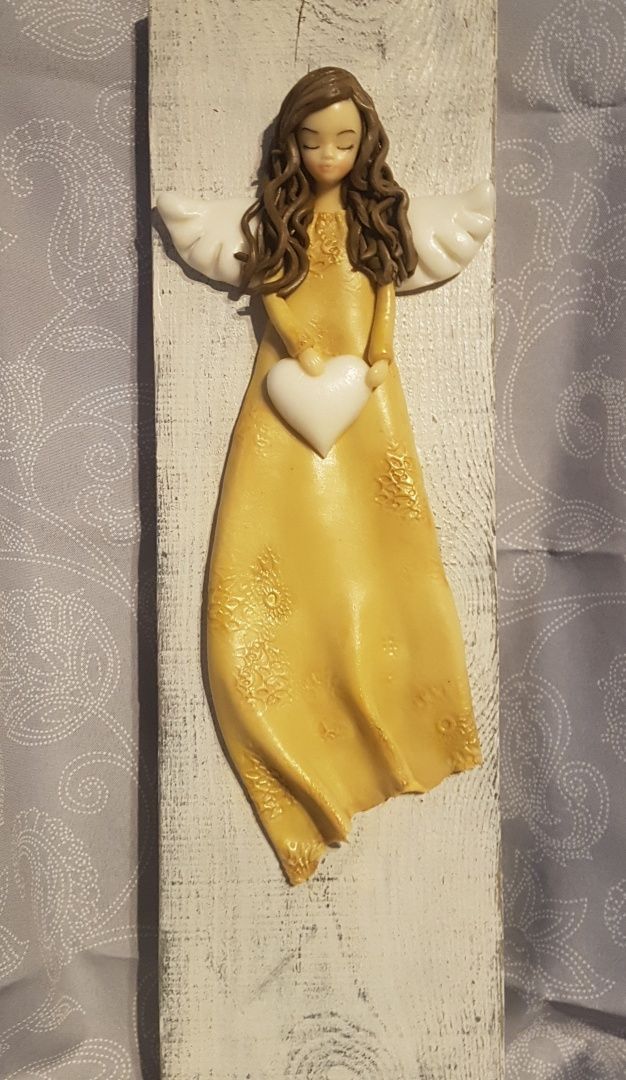Aniołek na desce , możliwość dedykacji zimna porcelana-rękodzieło!