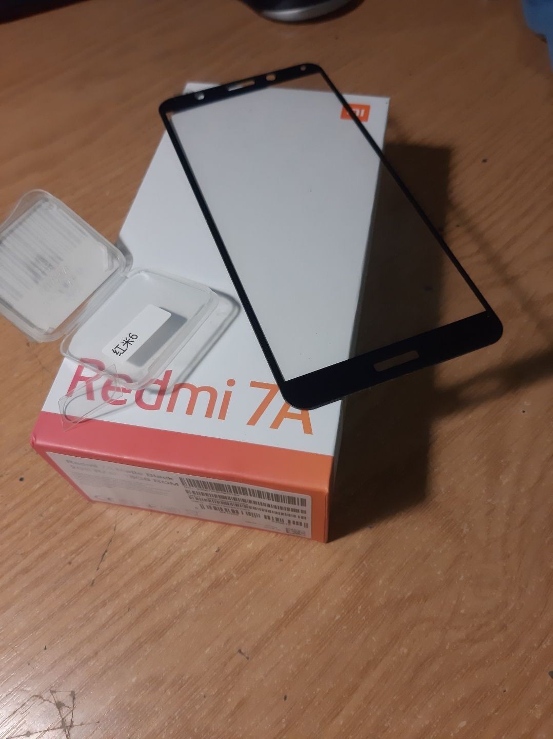 Redmi 7A+ стекло на камеру+ упаковка в идеальном состоянии