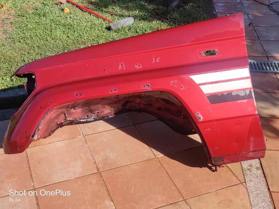 Toyota land cruiser VX capot
