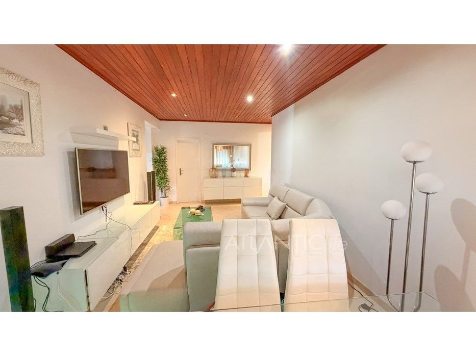 Excelente apartamento T3 situado no 9.º andar