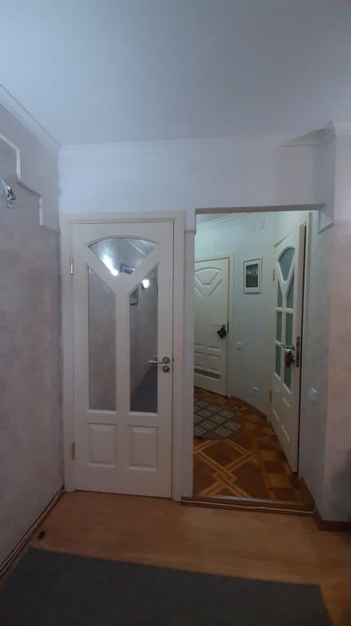 НОВЕ!ЕКСКЛЮЗИВНА трикімнатна кв-ра 95м2 з кухнею-студією в р-ні Площі!
