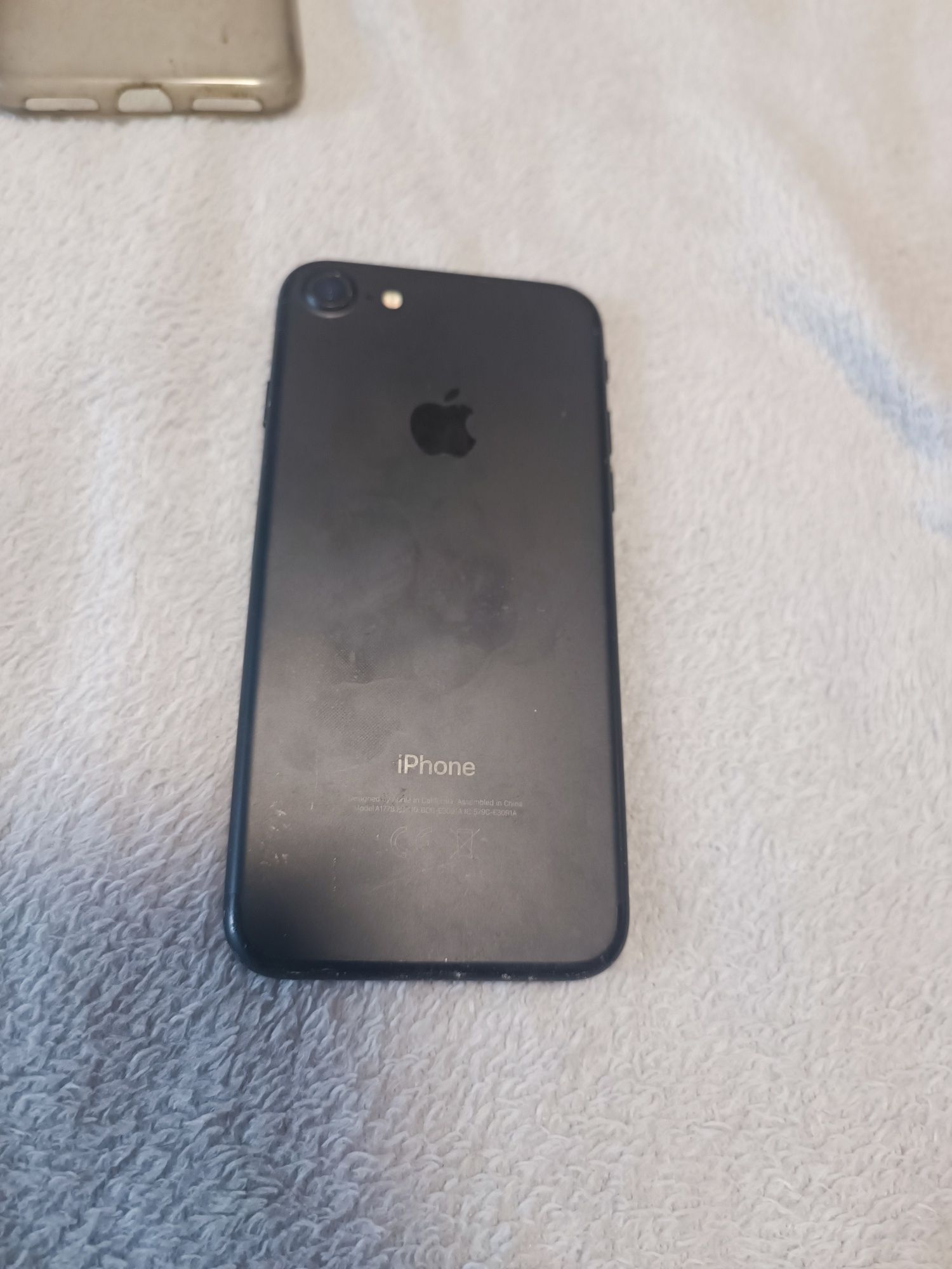 iPhone 7 заблокований