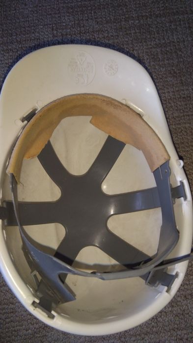 Kask ochronny na budowę, Travaux, uniwersalny