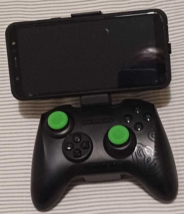 Comando Razer Serval Bluetooth p/ Android Gaming