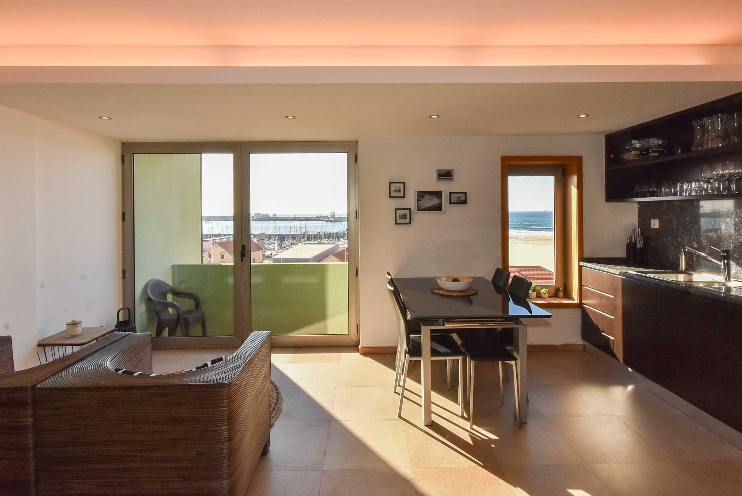 Apartamento em frente à praia de Leça da Palmeira