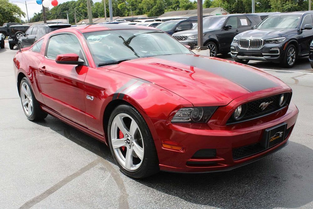 Ford Mustang GT Premium      2014
