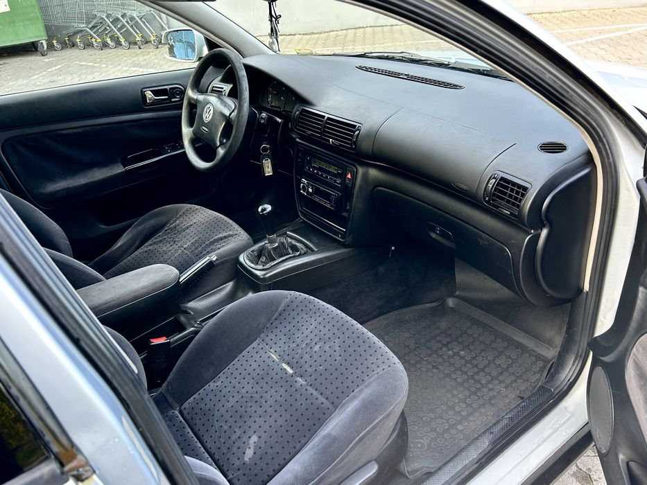 Vw Passat B5 1.9 tdi 110km zwykla pompa 1998r z hakiem
