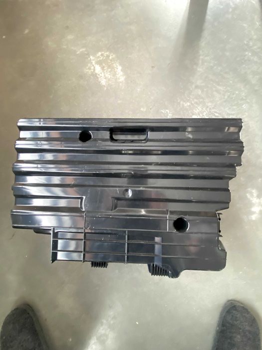 Porsche MACAN  BOSE subwoofer 95b035481b