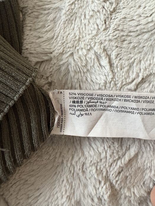 Długa sukienka prążkowana Mango S khaki