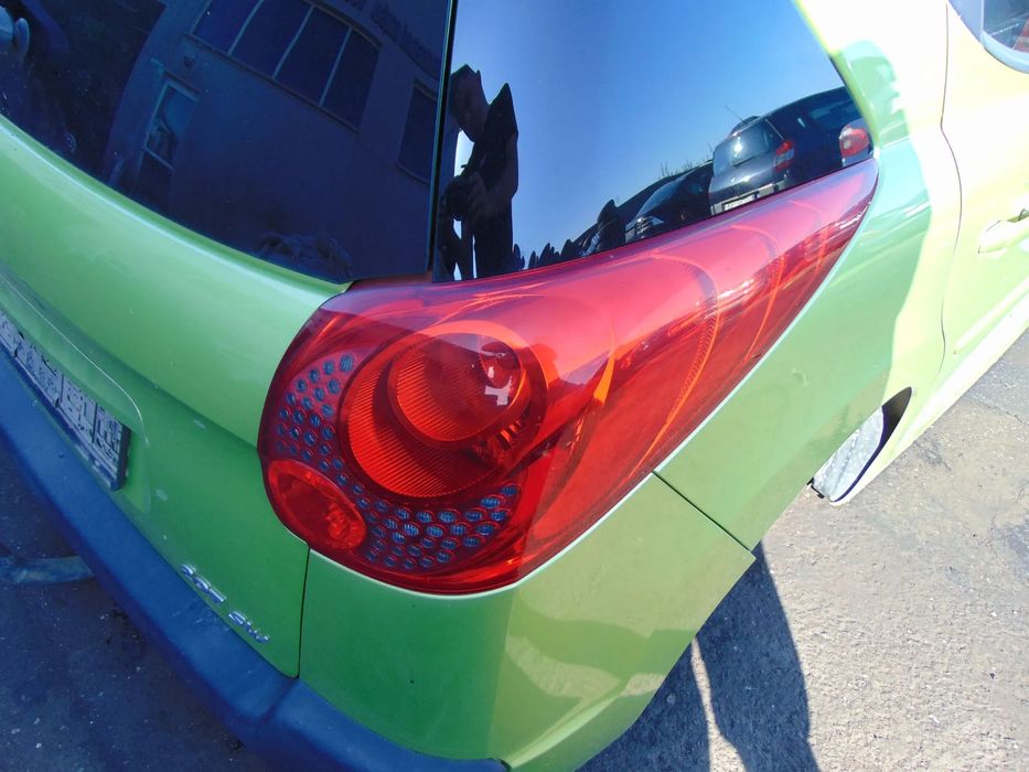 LAMPA PRAWA TYŁ TYLNA PEUGEOT 207 SW KOMBI