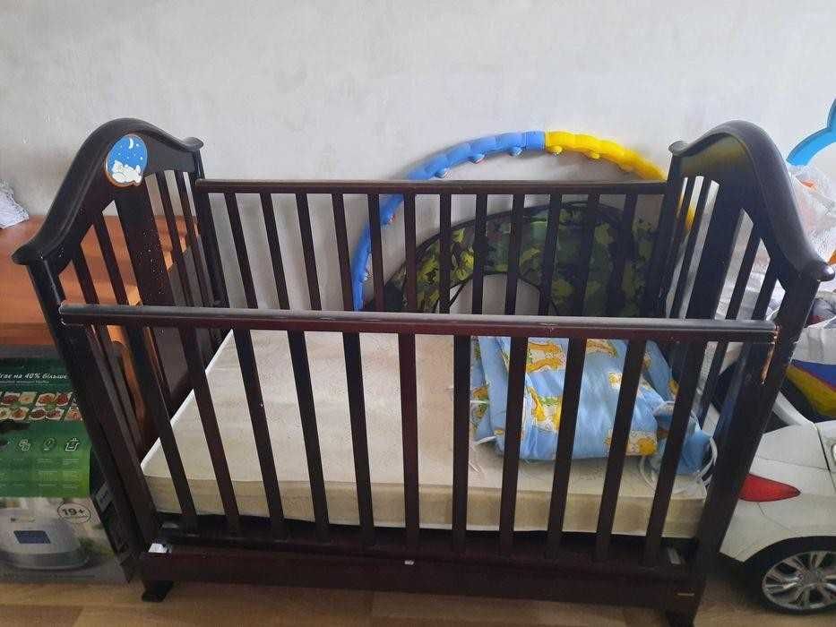 ліжко для немовлят