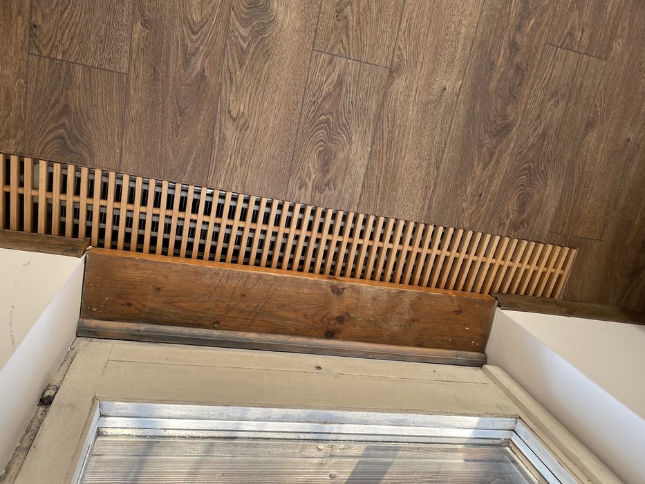 Grill maskownica na grzejnik podłogowy