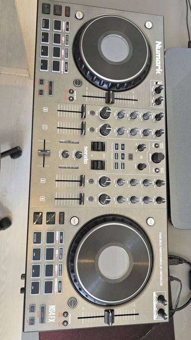 Mesa DJ Numark NS4FX Pro 4