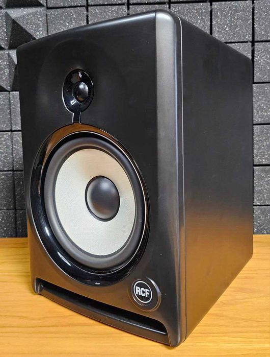 Студійний монітор RCF Ayra 8