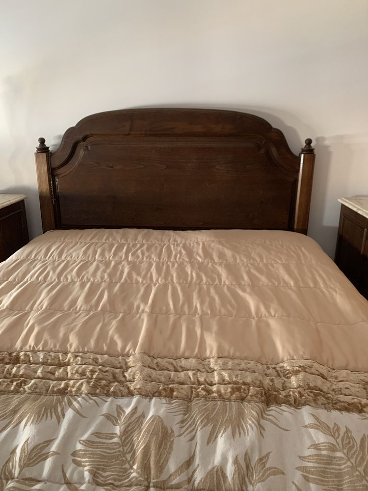 Cama de casal 135cm.