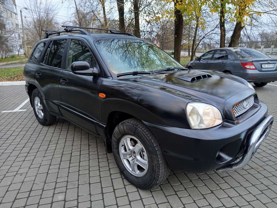 Продам  Hyundai Santa Fe в хорошем состоянии