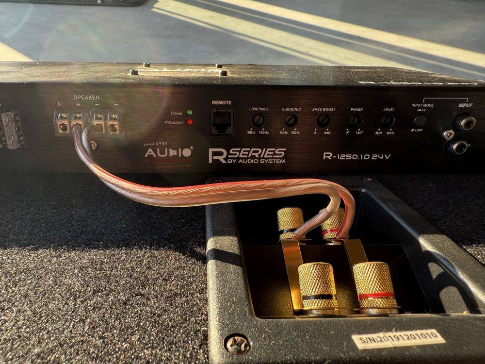 Subwoofer i wzmacniacz Audio system 24V