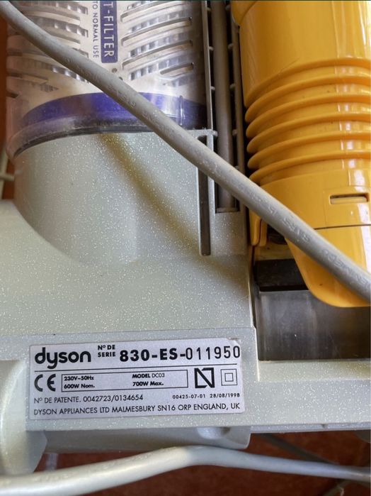 Dyson aspirador antigo