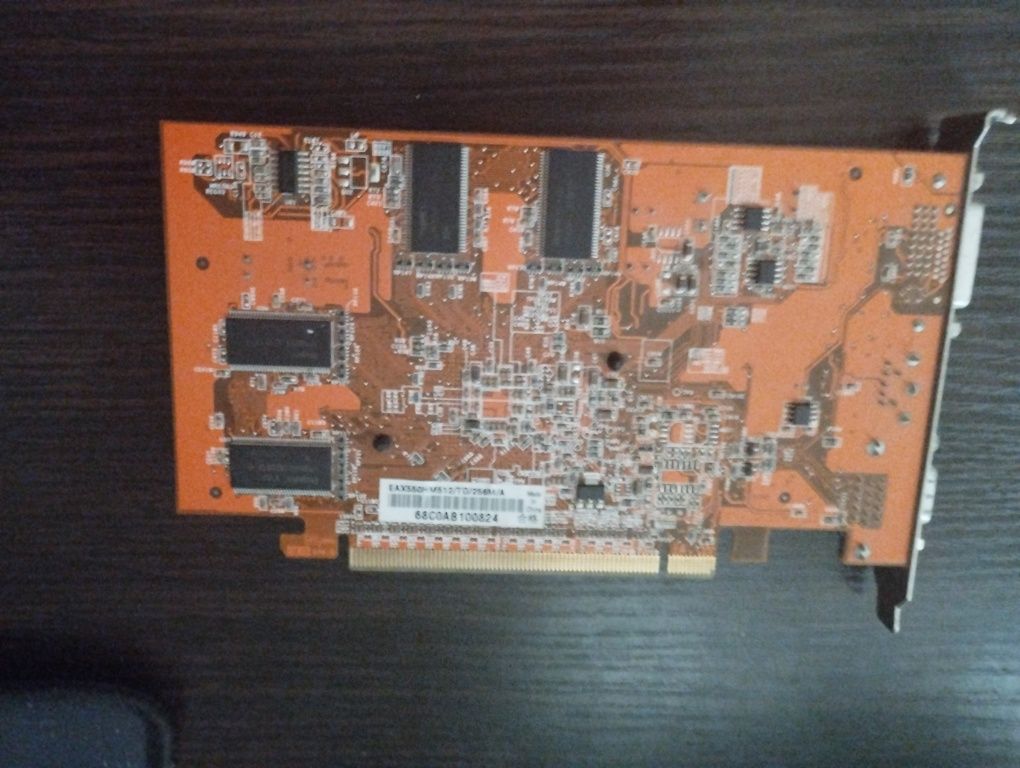 Видеокарта АTI RADEON X550 256mb PCI-E