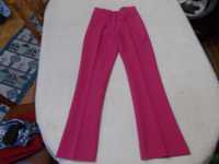 calças de cor  cor de rosa