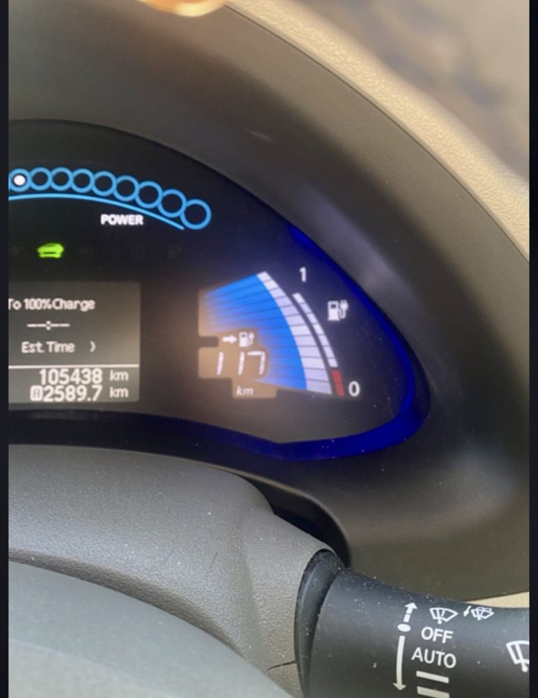 Продам Nissan Leaf