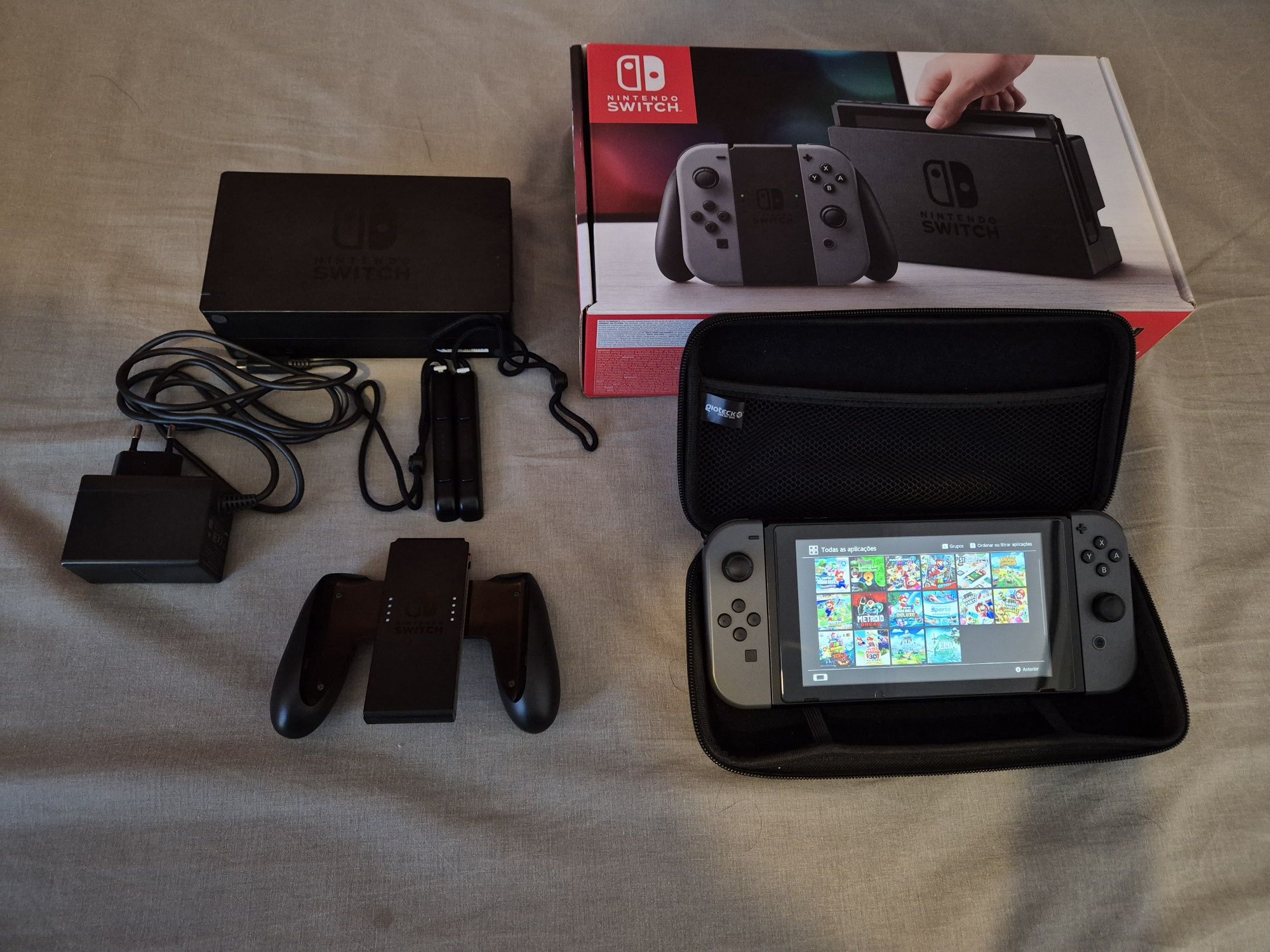 Nintendo Switch Desbloqueada + Acessórios
