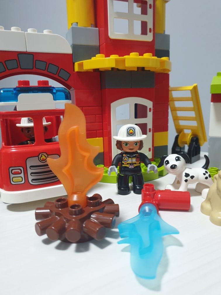 Lego Duplo remiza i pizzeria