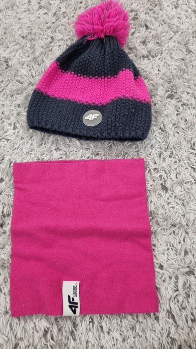 Czapka i komin dla dziewczynki 4f całość 60 zł