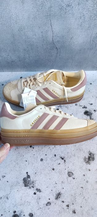 Оригінальні кросівки Adidas Gazelle JS3894 41.5
