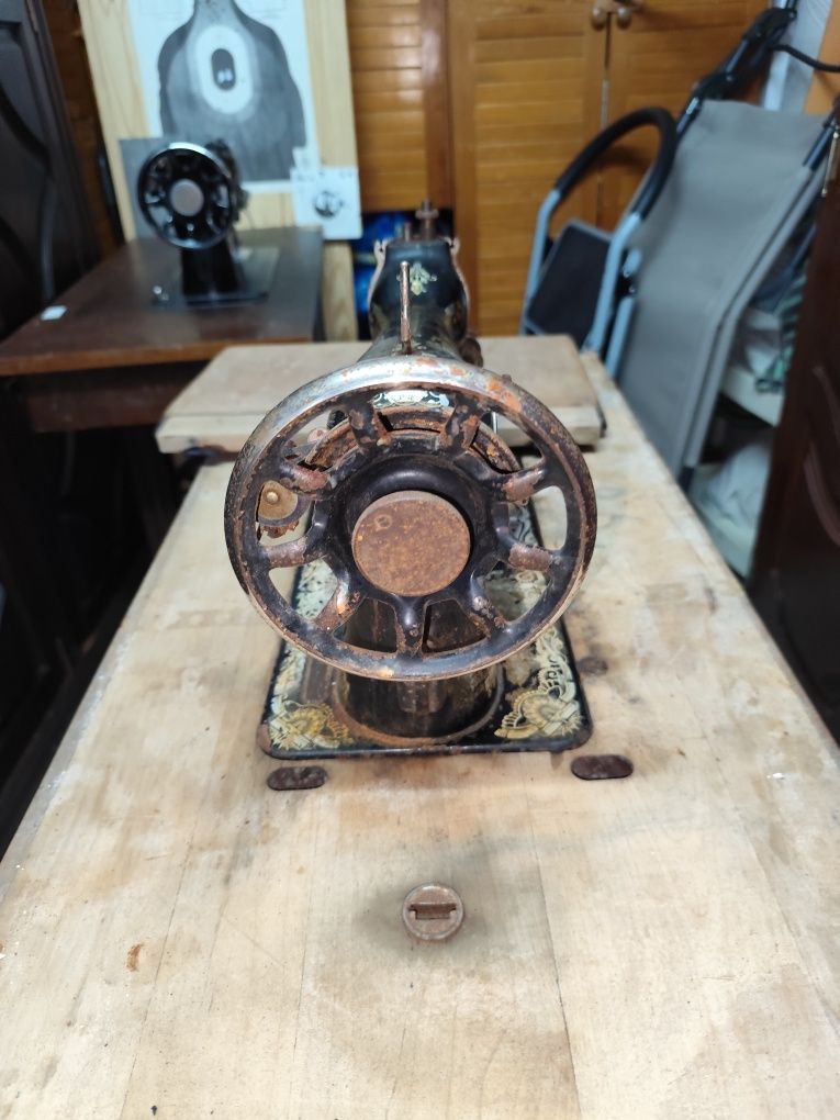 Máquina de costura Singer antiga
